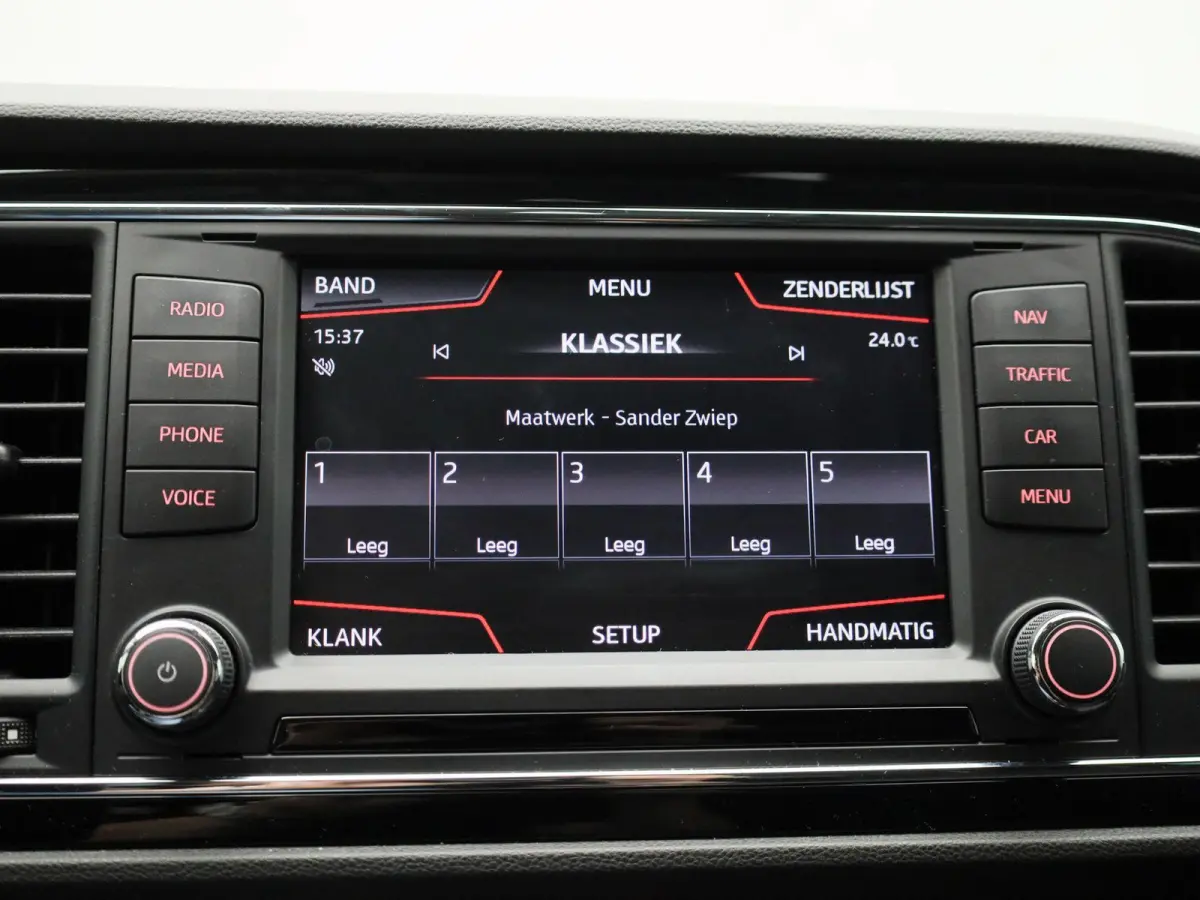 1.0 EcoTSI Style Connect | Climate Control | Cruise Control | Navigatie | Trekhaak |