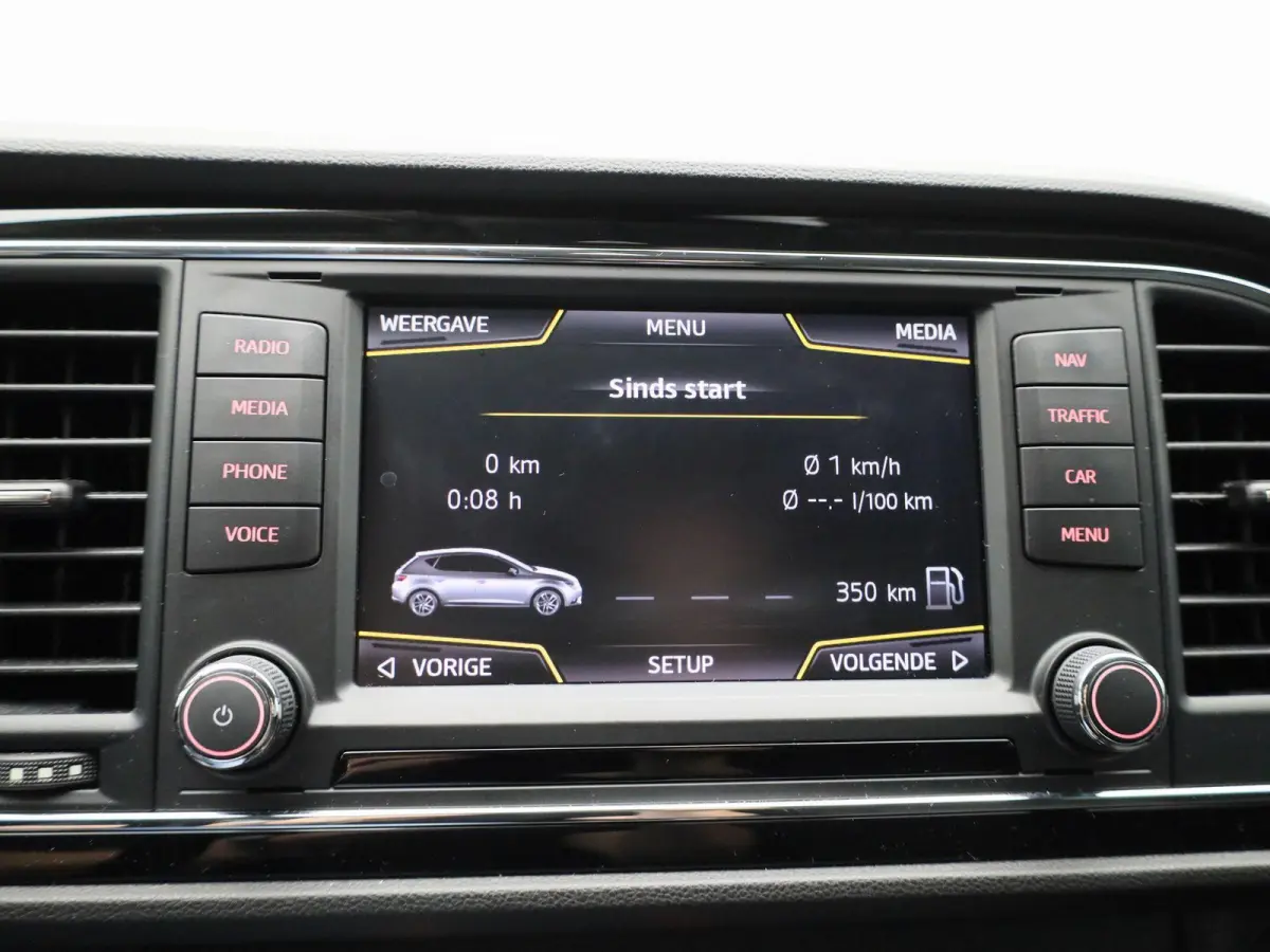 1.0 EcoTSI Style Connect | Climate Control | Cruise Control | Navigatie | Trekhaak |