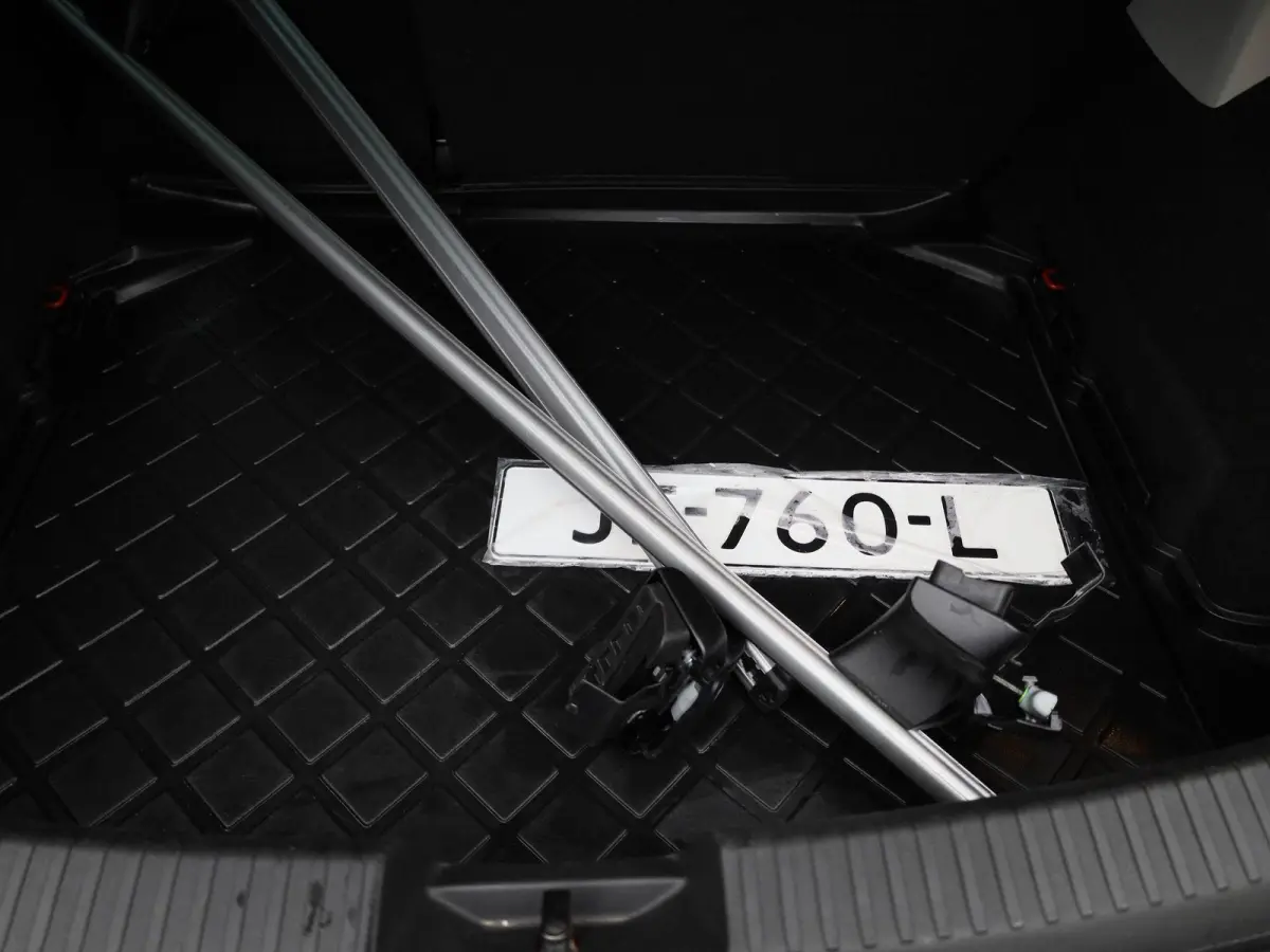 1.0 EcoTSI Style Connect | Climate Control | Cruise Control | Navigatie | Trekhaak |