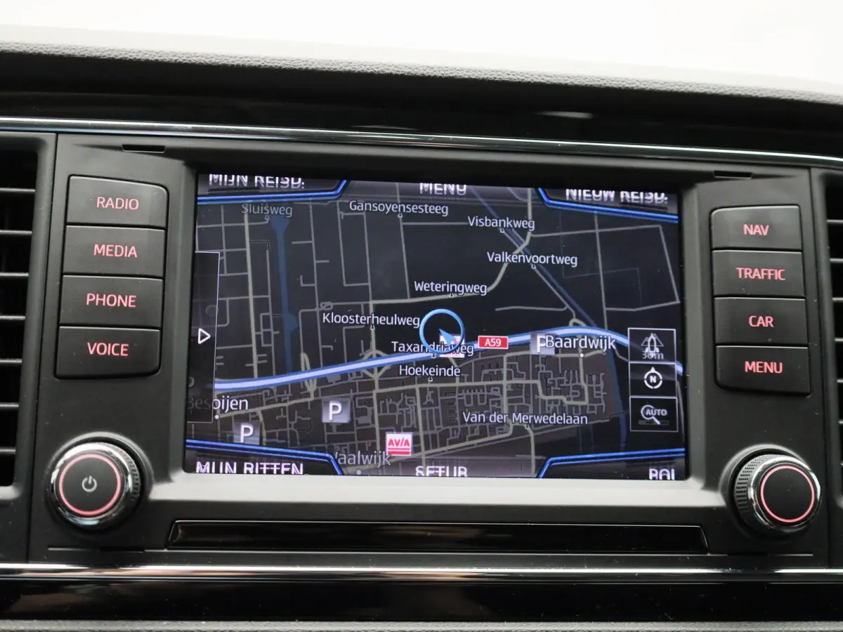 1.0 EcoTSI Style Connect | Climate Control | Cruise Control | Navigatie | Trekhaak |