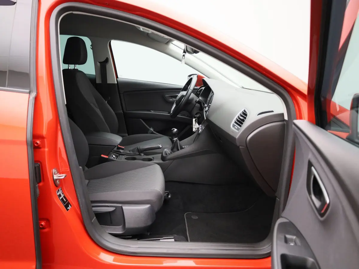 1.0 EcoTSI Style Connect | Climate Control | Cruise Control | Navigatie | Trekhaak |