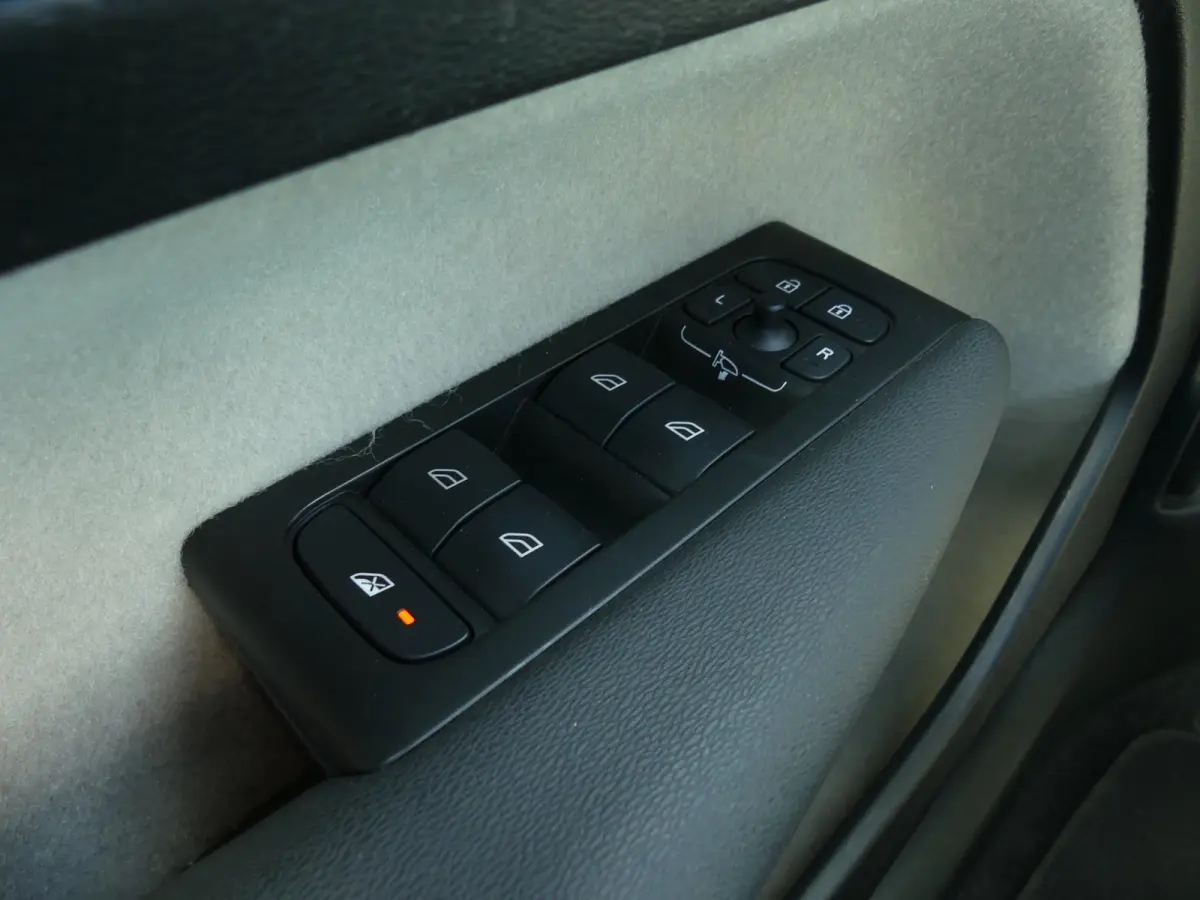 1.5 T5 Inscription