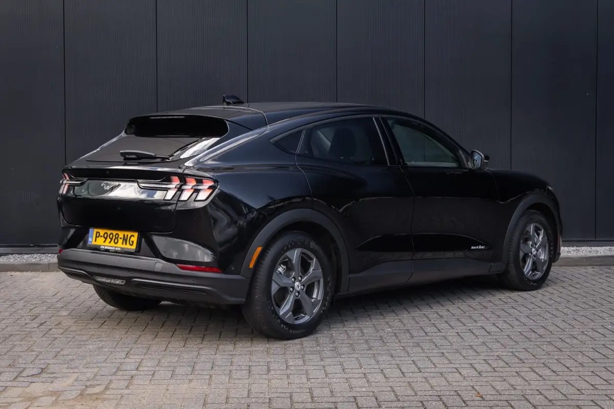 RWD 75 kWh | 360-camera | B&O Audio | Leder | Technology plus-pack | Elec. achterklep | Winter-pack | Dealer o.h. | Dodehoek detectie