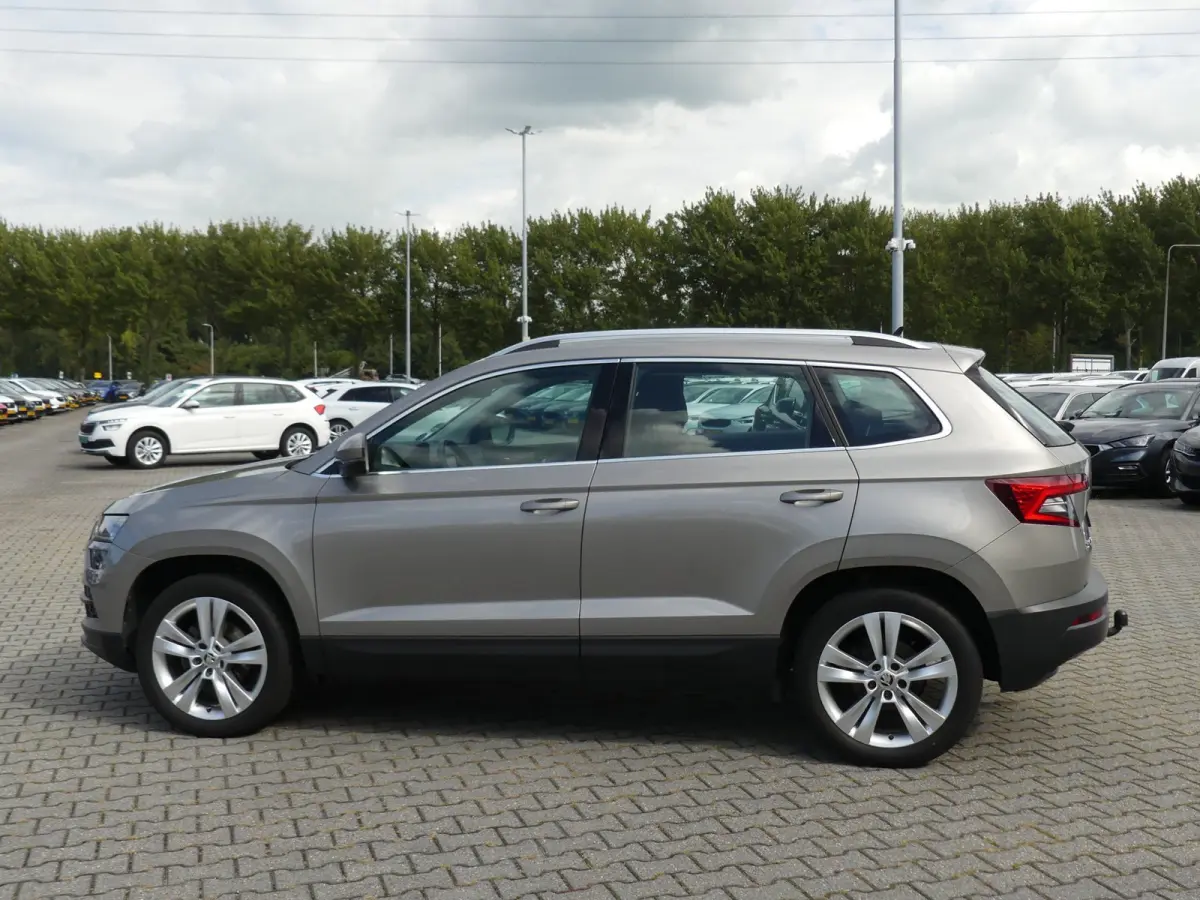 1.5 TSI DSG ACT Style Business / Canton / Carplay