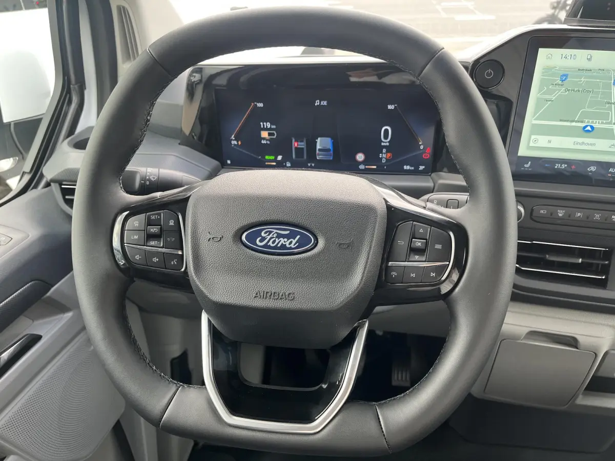 Cust. 340 L2H1 Limited 71 kWh | NU €12800.- VOORDEEL | 17" LMV | BLIS | 360 Graden Camera | WLTP 370KM Actieradius | Adaptieve Cruise Cntrl | Stoel\Spiegel En Voorruitverwarming |