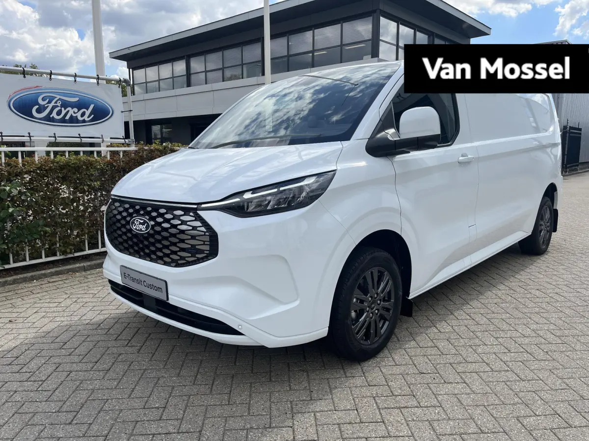 Cust. 340 L2H1 Limited 71 kWh | NU €12800.- VOORDEEL | 17" LMV | BLIS | 360 Graden Camera | WLTP 370KM Actieradius | Adaptieve Cruise Cntrl | Stoel\Spiegel En Voorruitverwarming |