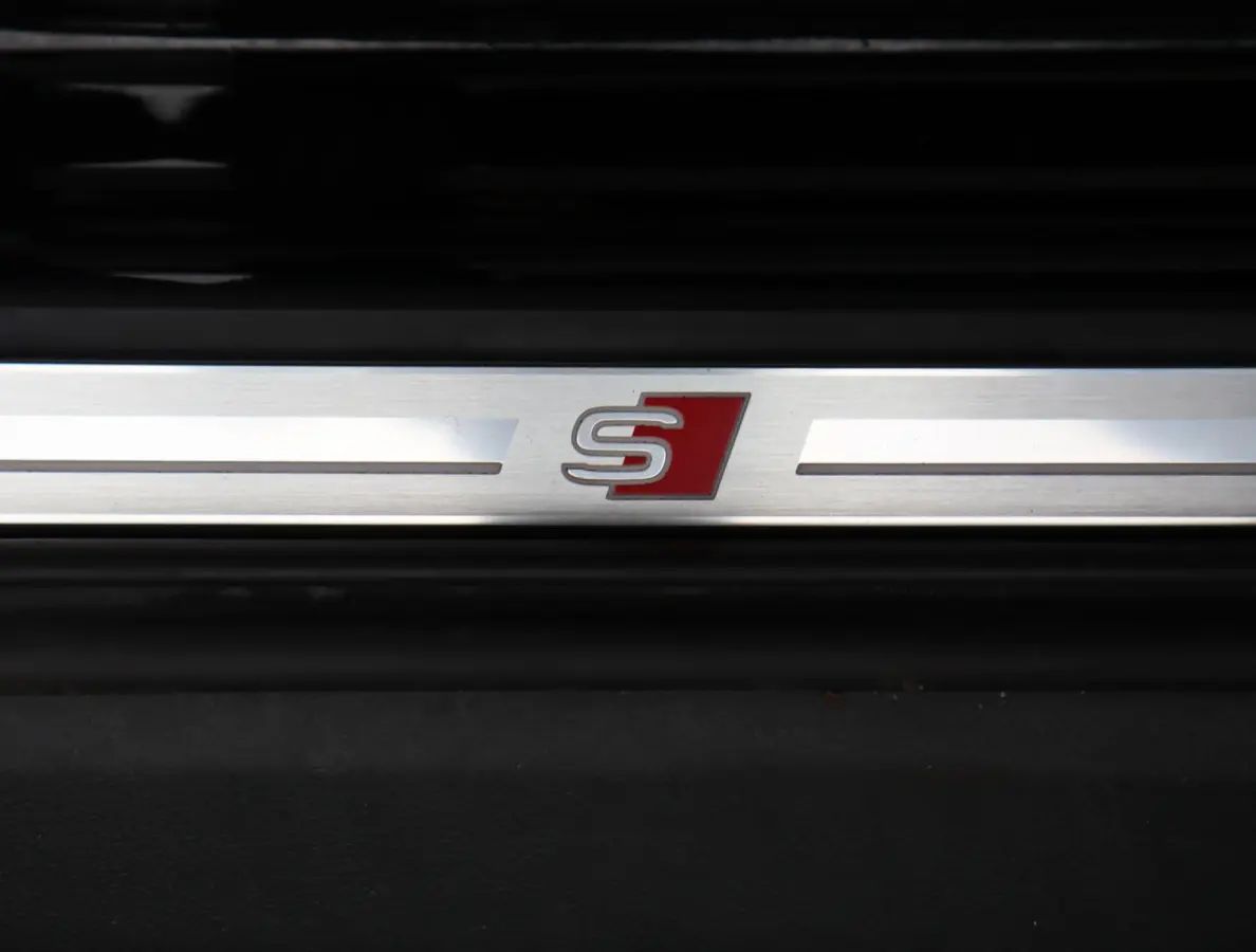 55 TFSI e quattro Pro Line S Competition | RS-sportstoelen | B&O | Pano | HUD | 360 Camera | BLIS | Matrix