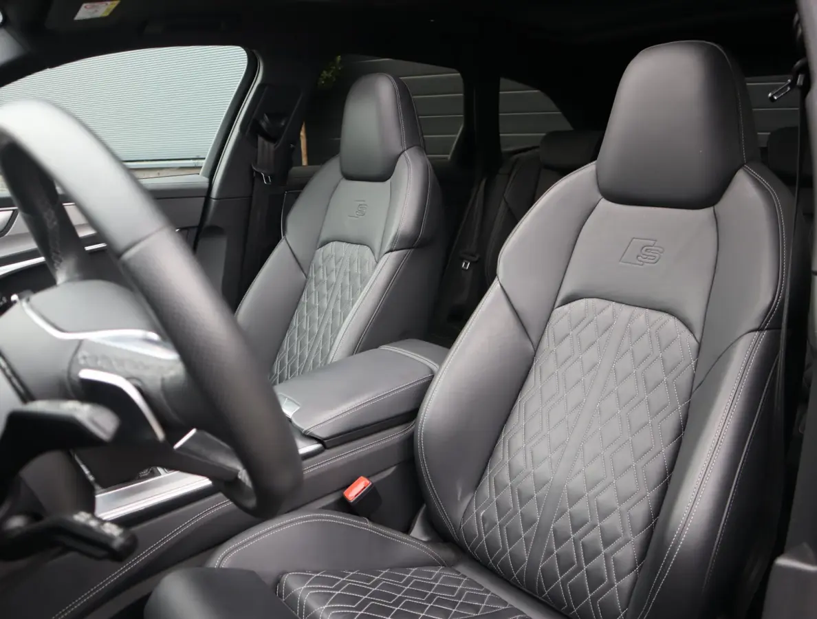 55 TFSI e quattro Pro Line S Competition | RS-sportstoelen | B&O | Pano | HUD | 360 Camera | BLIS | Matrix