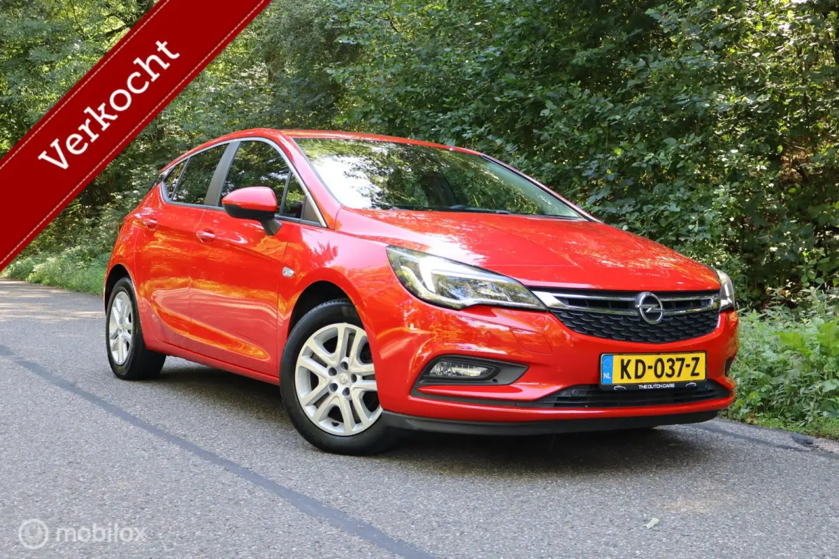 1.0 Edition | Start&Stop | Parkeersensor | NAV |
