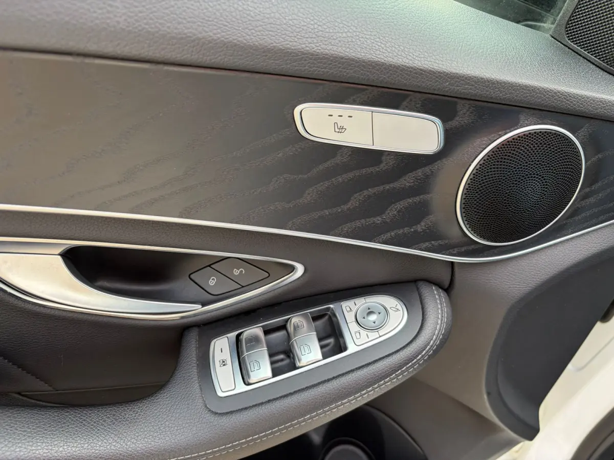 180 AMG Sport Edition//Pano//Sportstoelen//LED!!