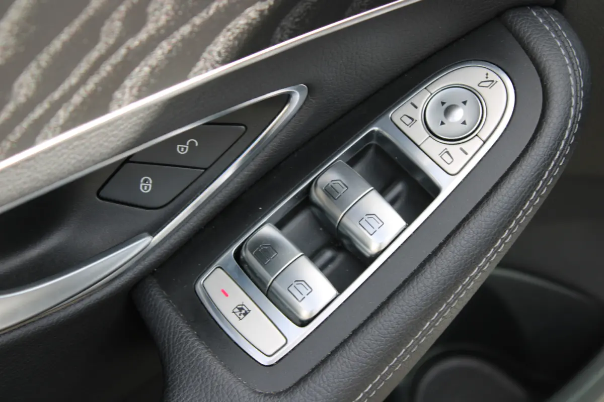 180 AMG Sport Edition//Pano//Sportstoelen//LED!!