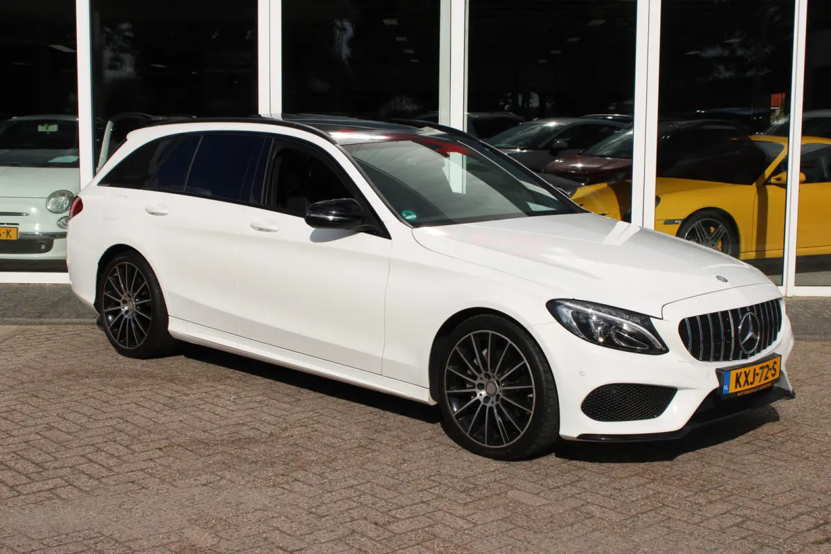 180 AMG Sport Edition//Pano//Sportstoelen//LED!!