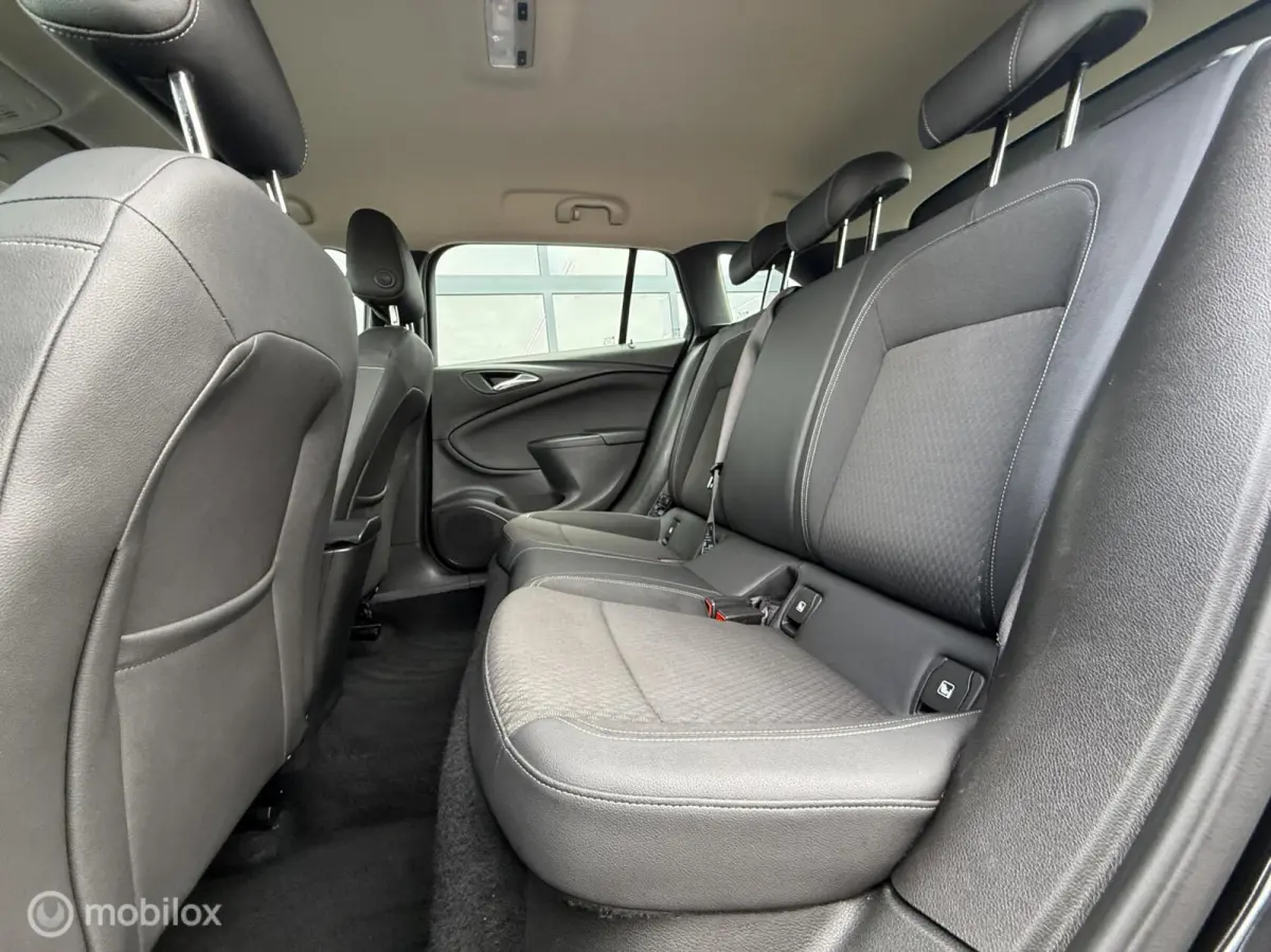 1.4 Innovation CarPlay Trekhk 150PK