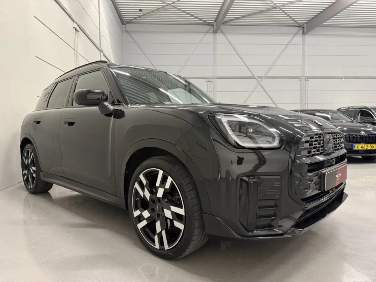 1.5 C JCW XL BLACK PANO/H&K/HEAD-UP/20"/JCW-LEER SPORTST./OLED-SCHERM/JCM-REMMEN/ADAPTIVE-ONDERSTEL/LED/360CAMERA/ACC/KEYLESS/DRIVING ASS.PLUS/BLACK-PACK/FABRIEKS-GARANTIE T/M 03-2028/NET GR