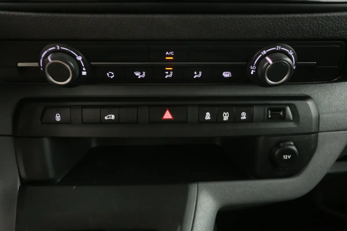 CDTI L3H1 | Airco | Cruise | 3 Zits | Parkeersens. | Kasten