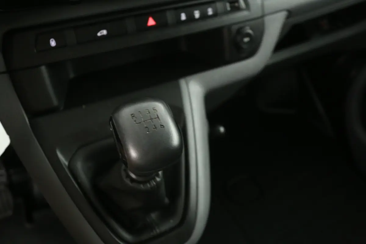 CDTI L3H1 | Airco | Cruise | 3 Zits | Parkeersens. | Kasten