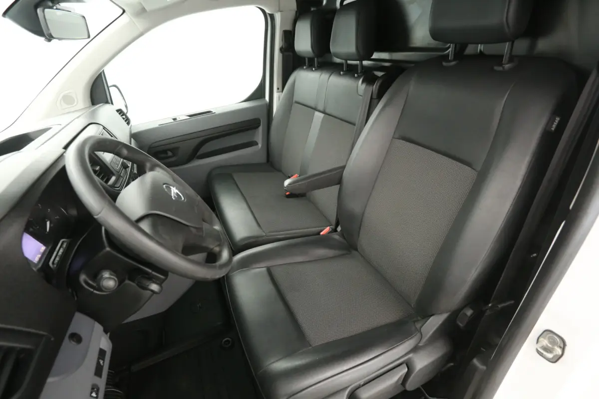 CDTI L3H1 | Airco | Cruise | 3 Zits | Parkeersens. | Kasten