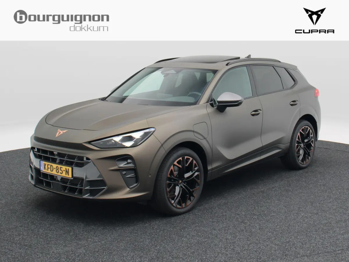 1.5 TSI e-Hybrid VZ Performance | Pano dak | 20" inch | Trekhaak | 272 pk | Sennheiser Audio | HUD | PHEV | Uniek ! |