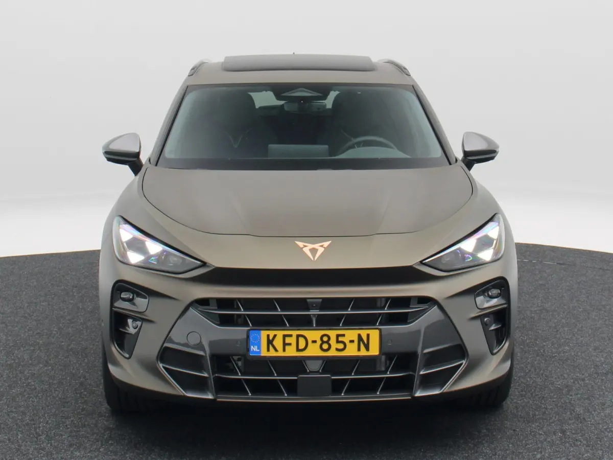 1.5 TSI e-Hybrid VZ Performance | Pano dak | 20" inch | Trekhaak | 272 pk | Sennheiser Audio | HUD | PHEV | Uniek ! |