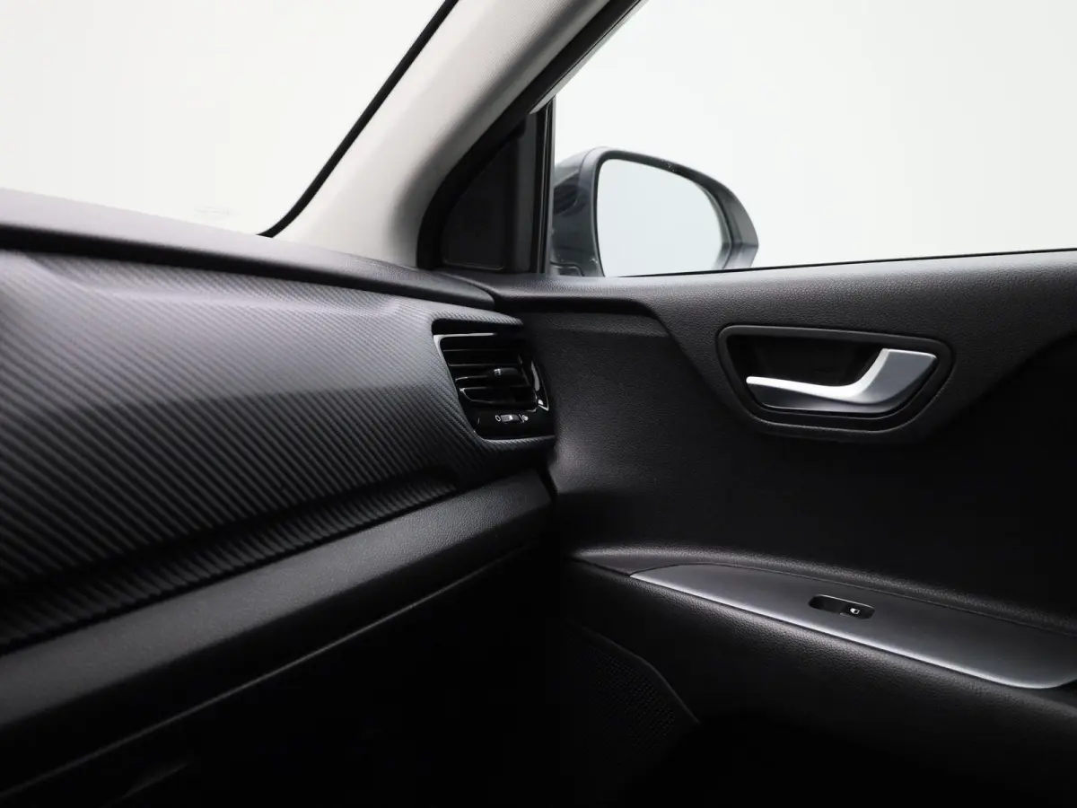 1.0 T-GDi MHEV GT-Line | APPLE CARPLAY | ANDROID AUTO | STOELVERWARMING | STUURVERWARMING | ACHTERUITRIJCAMERA | KEYLESS | NAVIGATIE | DAB RADIO | CRUISE CONTROL | GETINTE RUITEN |