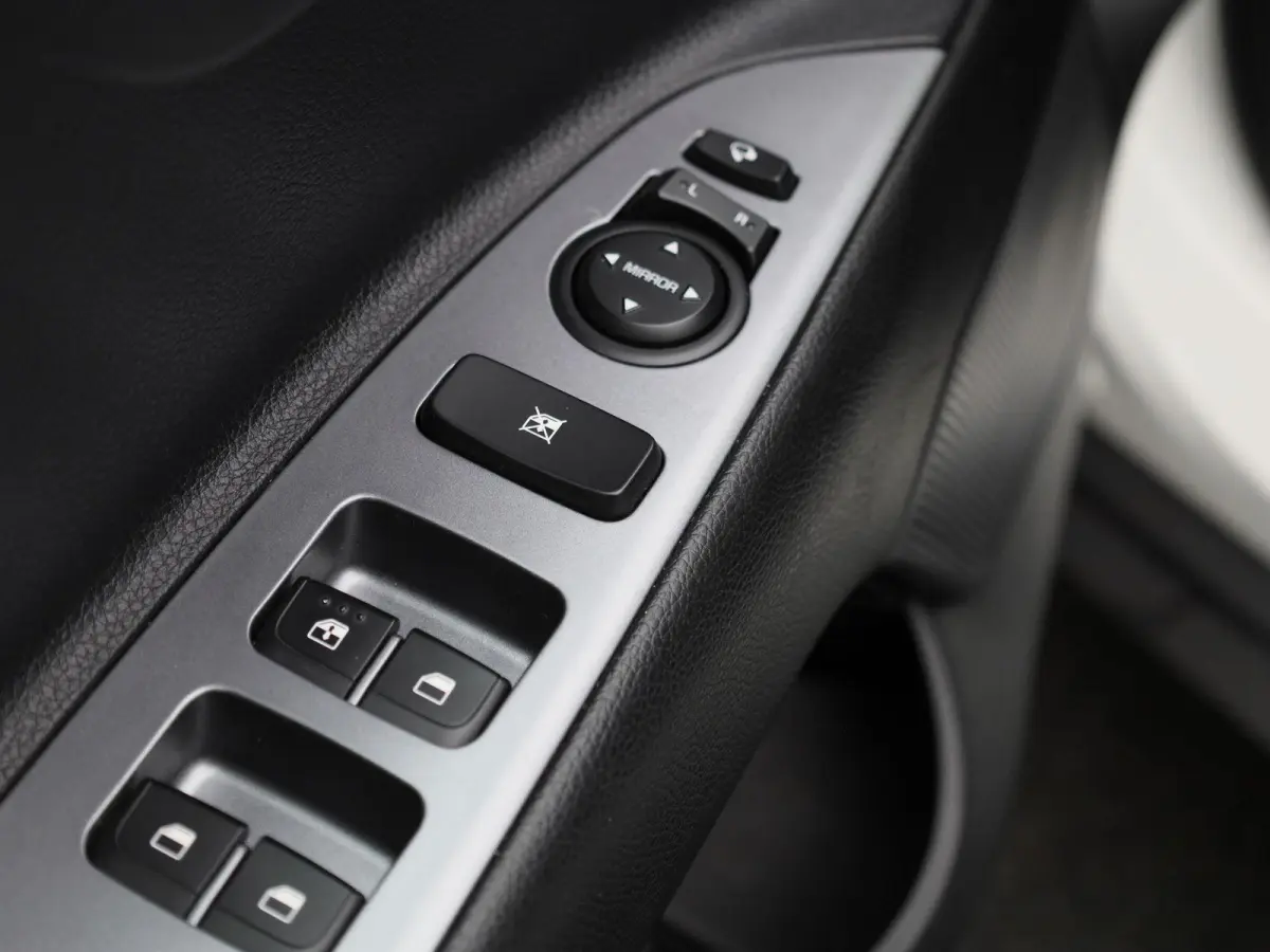1.0 T-GDi MHEV GT-Line | APPLE CARPLAY | ANDROID AUTO | STOELVERWARMING | STUURVERWARMING | ACHTERUITRIJCAMERA | KEYLESS | NAVIGATIE | DAB RADIO | CRUISE CONTROL | GETINTE RUITEN |