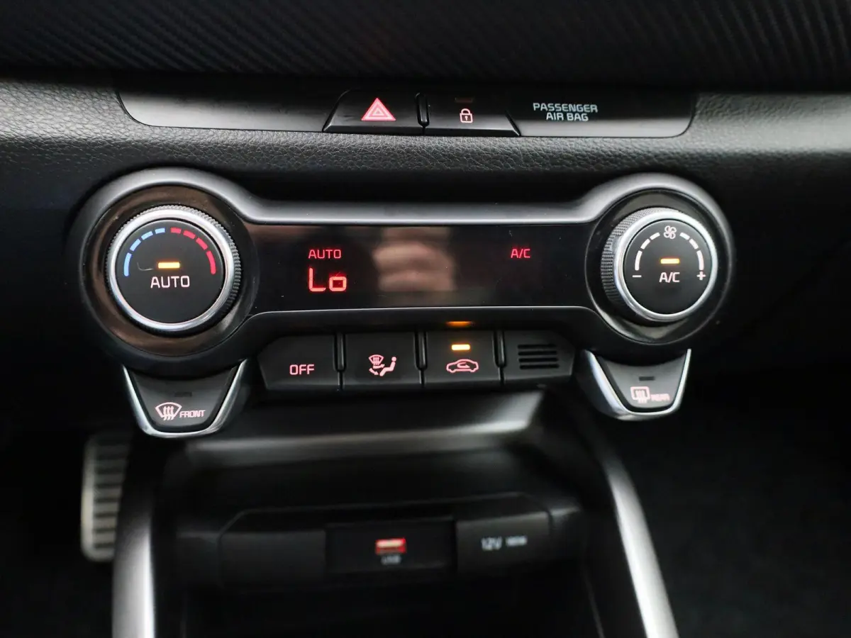 1.0 T-GDi MHEV GT-Line | APPLE CARPLAY | ANDROID AUTO | STOELVERWARMING | STUURVERWARMING | ACHTERUITRIJCAMERA | KEYLESS | NAVIGATIE | DAB RADIO | CRUISE CONTROL | GETINTE RUITEN |