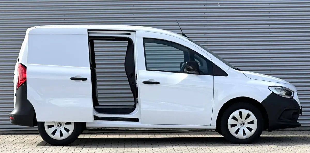 110 CDI L1 Pro LED|Camera|2xschuif|Cruise