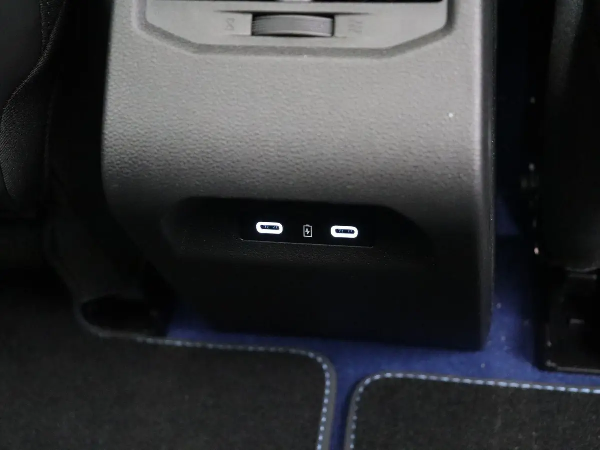 EV87 long range esprit Alpine | Harman Kardon | Solarbay | Stoel & stuurwiel verwarming |