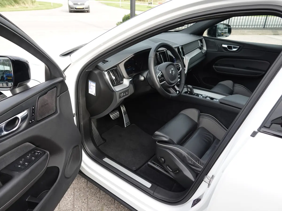 2.0 T8 Plug-in-hybrid AWD Polestar Engineered PANO | TREKHAAK | HK-AUDIO | VOL LEER