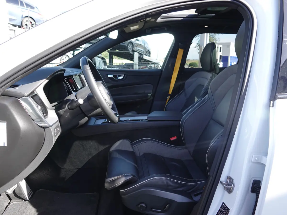 2.0 T8 Plug-in-hybrid AWD Polestar Engineered PANO | TREKHAAK | HK-AUDIO | VOL LEER