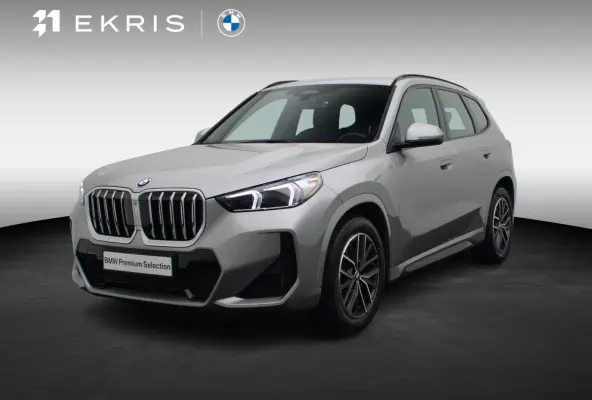 sDrive18i M Sportpakket | Premium Pack | Achteruitrijcamera | Comfort Access | Adaptieve LED koplampen | 18''