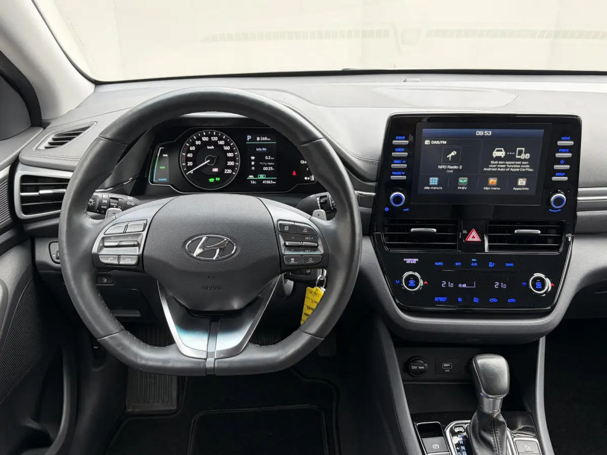 1.6 GDi Comfort - Plus / Dealer Onderhouden / Stuur- & Stoelverwarming / Navigatie via Apple Carplay of Android Auto / Achteruitrijcamera / Cruise control / Parkeersensoren achter / Climate 