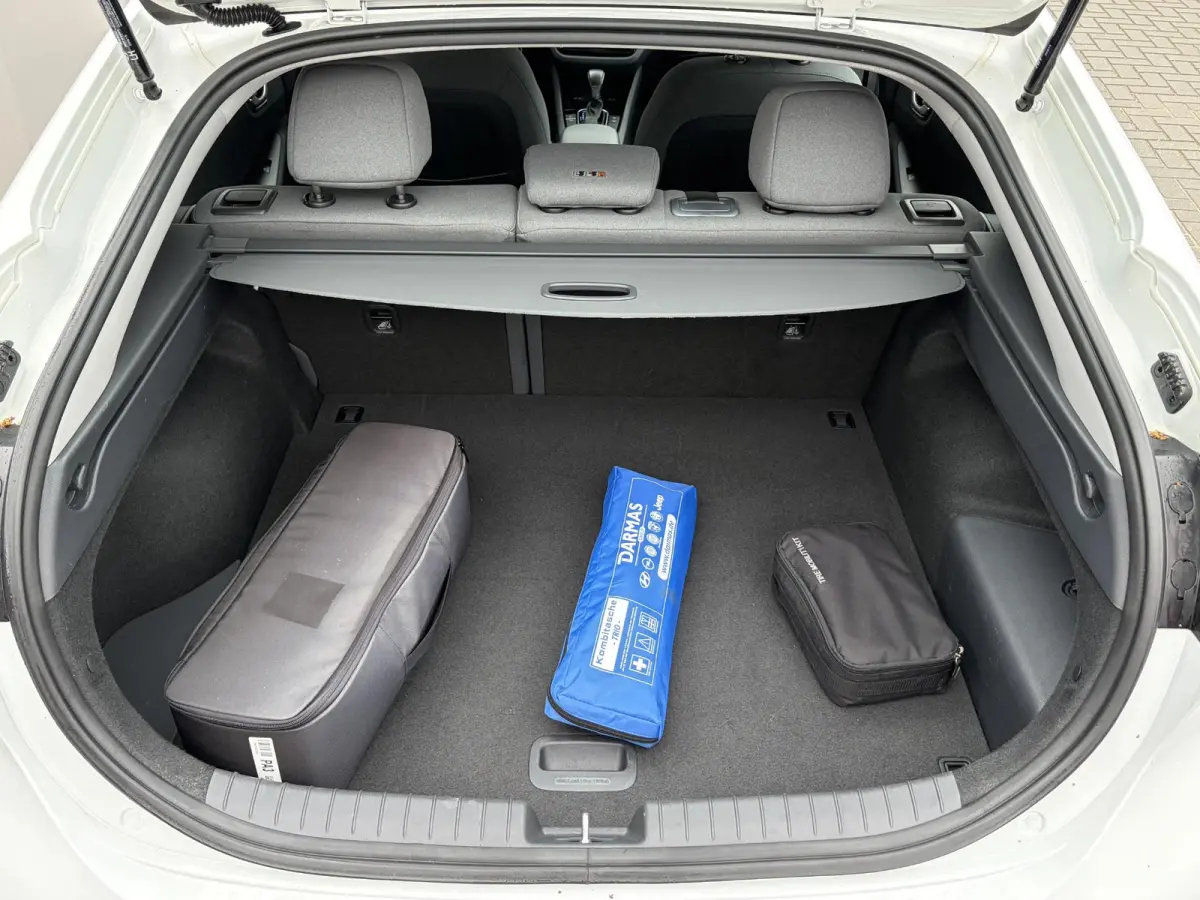 1.6 GDi Comfort - Plus / Dealer Onderhouden / Stuur- & Stoelverwarming / Navigatie via Apple Carplay of Android Auto / Achteruitrijcamera / Cruise control / Parkeersensoren achter / Climate 