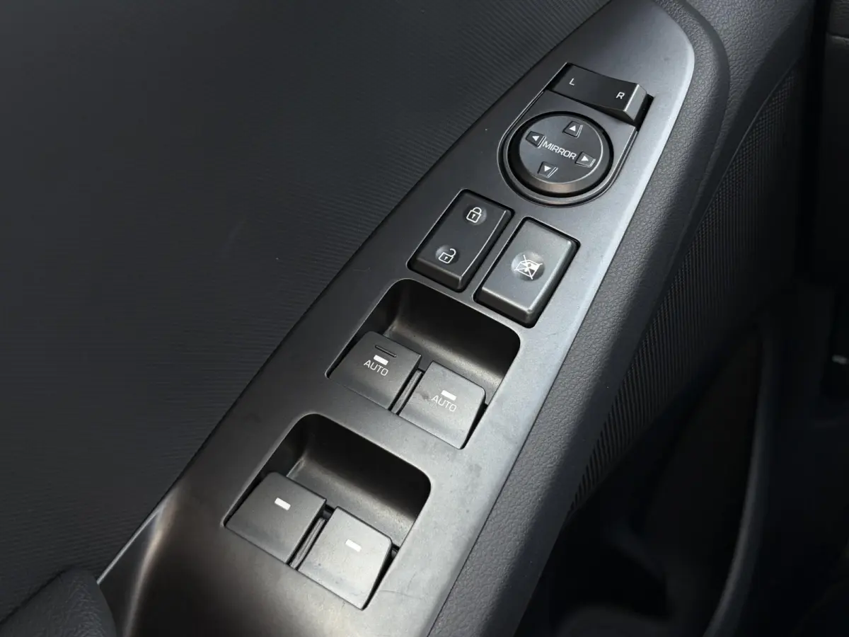 1.6 GDi Comfort - Plus / Dealer Onderhouden / Stuur- & Stoelverwarming / Navigatie via Apple Carplay of Android Auto / Achteruitrijcamera / Cruise control / Parkeersensoren achter / Climate 