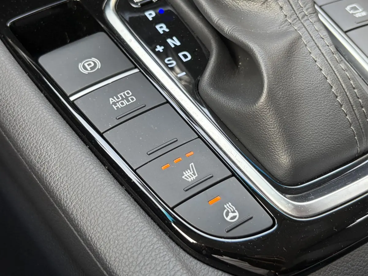 1.6 GDi Comfort - Plus / Dealer Onderhouden / Stuur- & Stoelverwarming / Navigatie via Apple Carplay of Android Auto / Achteruitrijcamera / Cruise control / Parkeersensoren achter / Climate 