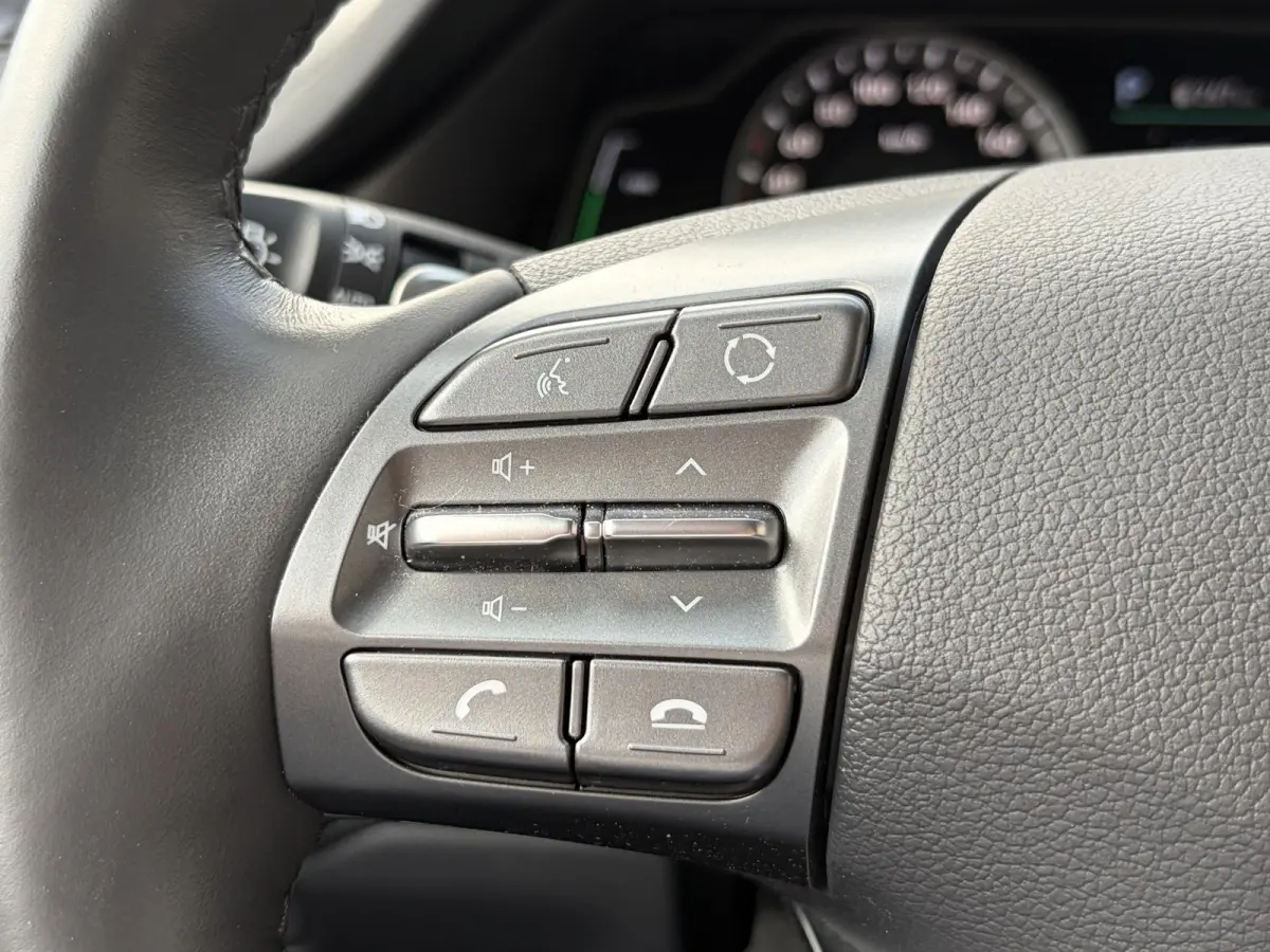 1.6 GDi Comfort - Plus / Dealer Onderhouden / Stuur- & Stoelverwarming / Navigatie via Apple Carplay of Android Auto / Achteruitrijcamera / Cruise control / Parkeersensoren achter / Climate 