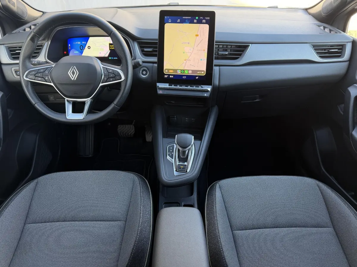 1.6 E-Tech full hybrid 145 techno / Fabrieksgarantie tot 04-2027 / Adaptieve Cruise / Camera / Navigatie / Elektr. Achterklep / Dodehoek Detectie / Apple Carplay & Android Auto /