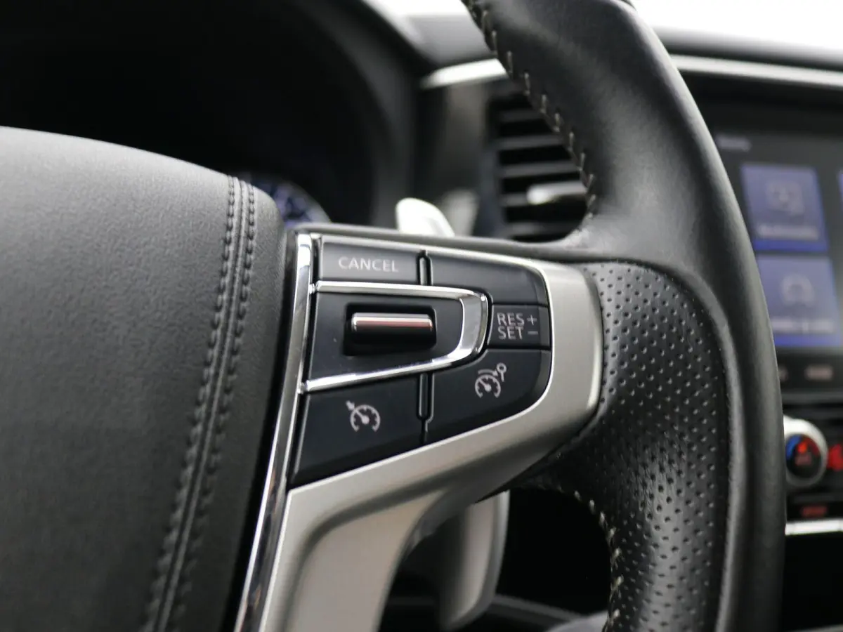 2.4 PHEV Pure / Stoelverwarming / Navigatie via Android Auto/Apple Carplay / Cruise Control / Achteruit Rij Camera / Trekhaak / 1500 kg Trekgewicht / Dealeronderhouden / / Stoelverwarming / 