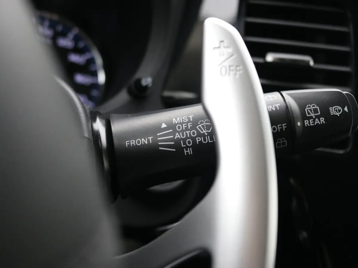 2.4 PHEV Pure / Stoelverwarming / Navigatie via Android Auto/Apple Carplay / Cruise Control / Achteruit Rij Camera / Trekhaak / 1500 kg Trekgewicht / Dealeronderhouden / / Stoelverwarming / 
