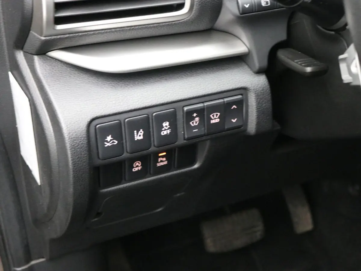 1.5 DI-T First Edition / Automaat / 360 Camera / HUD / Keyless / Dodehoek Detectie / Cruise Control / 1ste Eigenaar / Dealeronderhouden /
