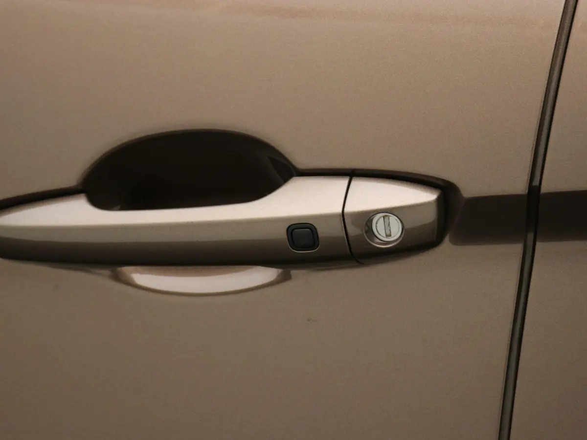 1.5 DI-T First Edition / Automaat / 360 Camera / HUD / Keyless / Dodehoek Detectie / Cruise Control / 1ste Eigenaar / Dealeronderhouden /