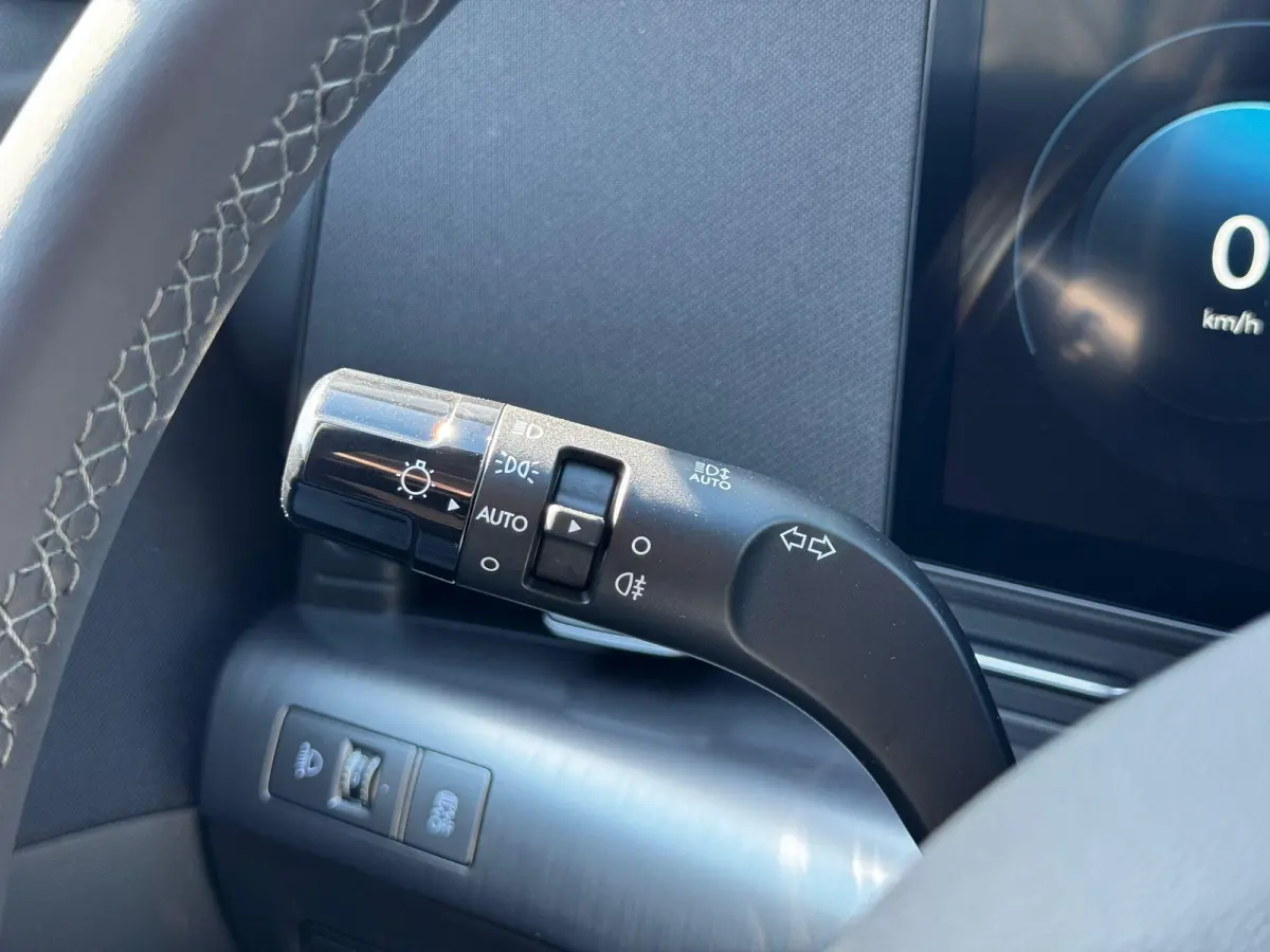 Comfort 64.8 kWh / € 4.000,- voordeel op nieuwprijs / Rijklaarprijs / Direct Leverbaar / Navigatie / 5 Jaar Fabrieks garantie /