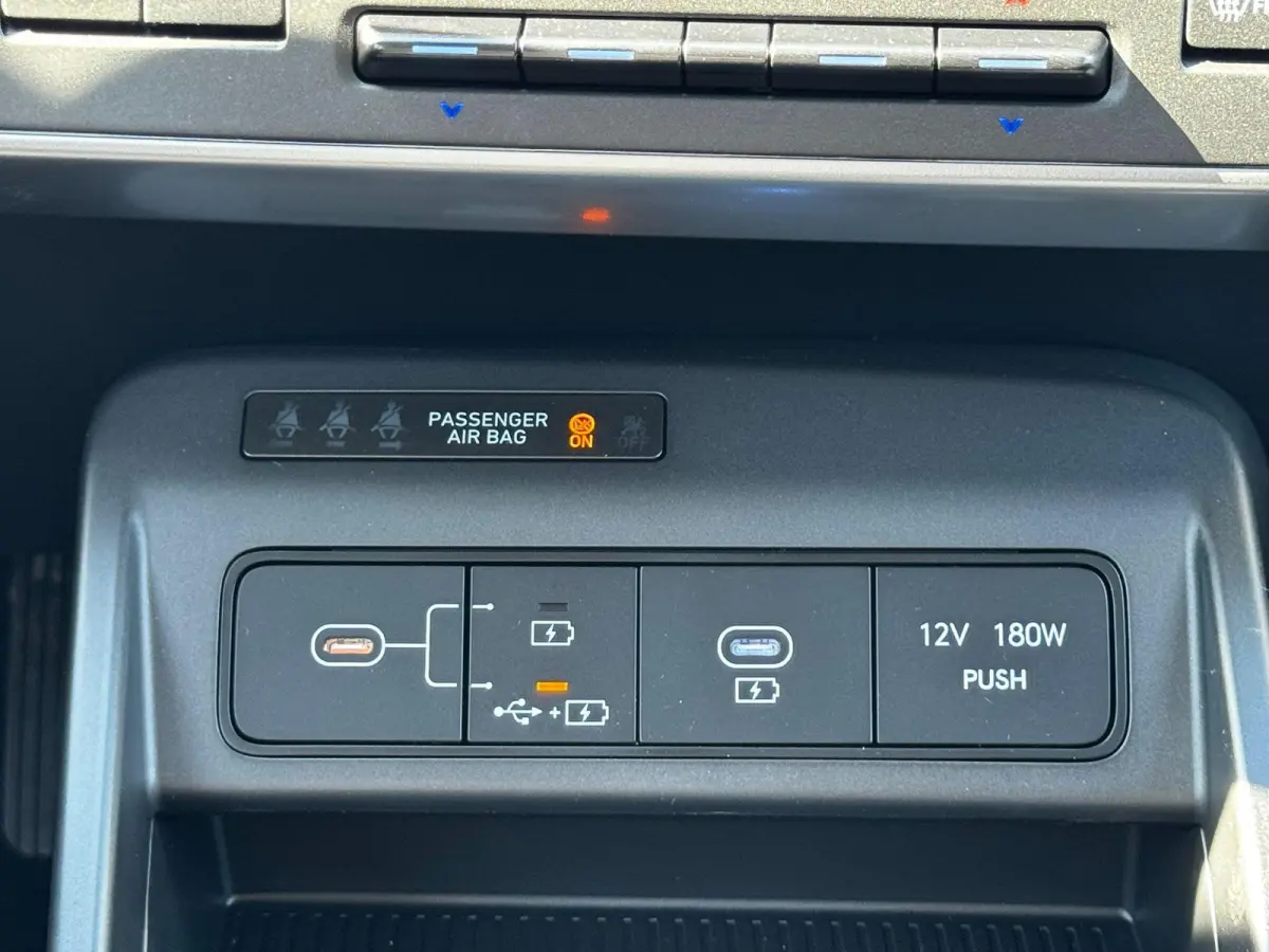 Comfort 64.8 kWh / € 4.000,- voordeel op nieuwprijs / Rijklaarprijs / Direct Leverbaar / Navigatie / 5 Jaar Fabrieks garantie /