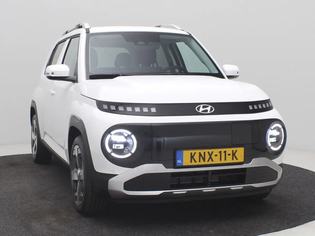 Evolve 49 kWh / Navigatie / Adaptieve Cruise Control / NL Auto / Fabrieksgarantie / Keyless Entry / 17" LMV / Dakrails / Historie aanwezig / | 17" LMV / Verschuifbare achterbank / 3-Fase Lad