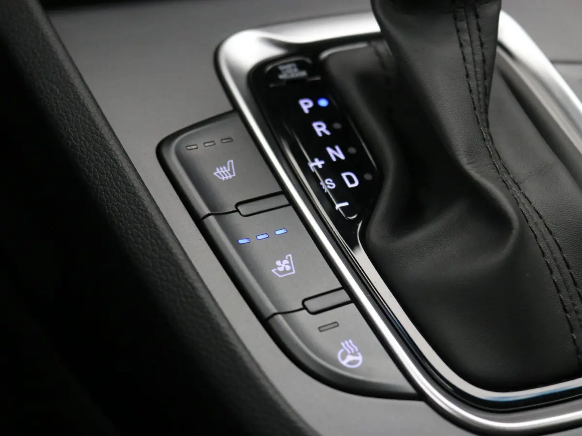 1.6 GDI HEV Premium/ Trekhaak / Lederen bekleding / 1ste Eigenaar / Dealer onderhouden / Adaptieve Cruise Control / | Achteruitrijcamera | Apple Carplay/Android Auto|telefoonintegratie premi