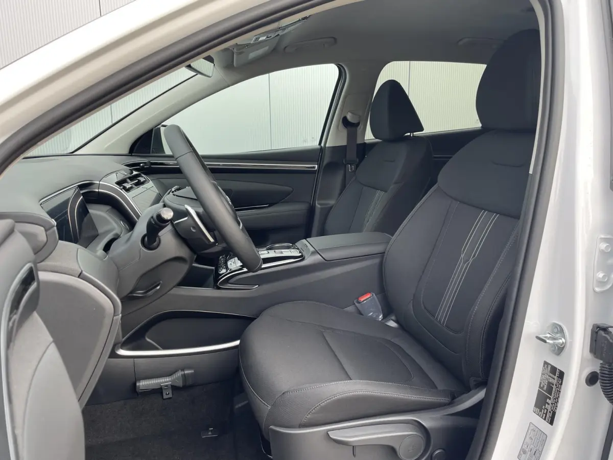 1.6 T-GDI PHEV Comfort Smart 4WD / 1350KG Trekgewicht / Navigatie + Apple Carplay/Android Auto / Climate Control / Keyless Entry & Start / 19" LMV / Automatische Achterklep / Bluelink /