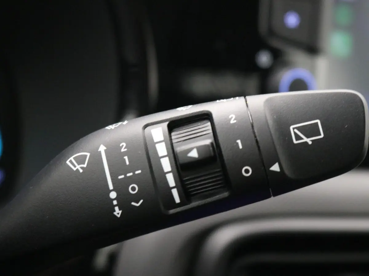 1.0 Comfort / Cruise / Airco / Apple Carplay & Android Auto / All Season Banden / 1ste Eigenaar / Dealeronderhouden / Fabrieksgarantie t/m 1-2029 / | Airco | Apple Carplay/Android Auto | Aut