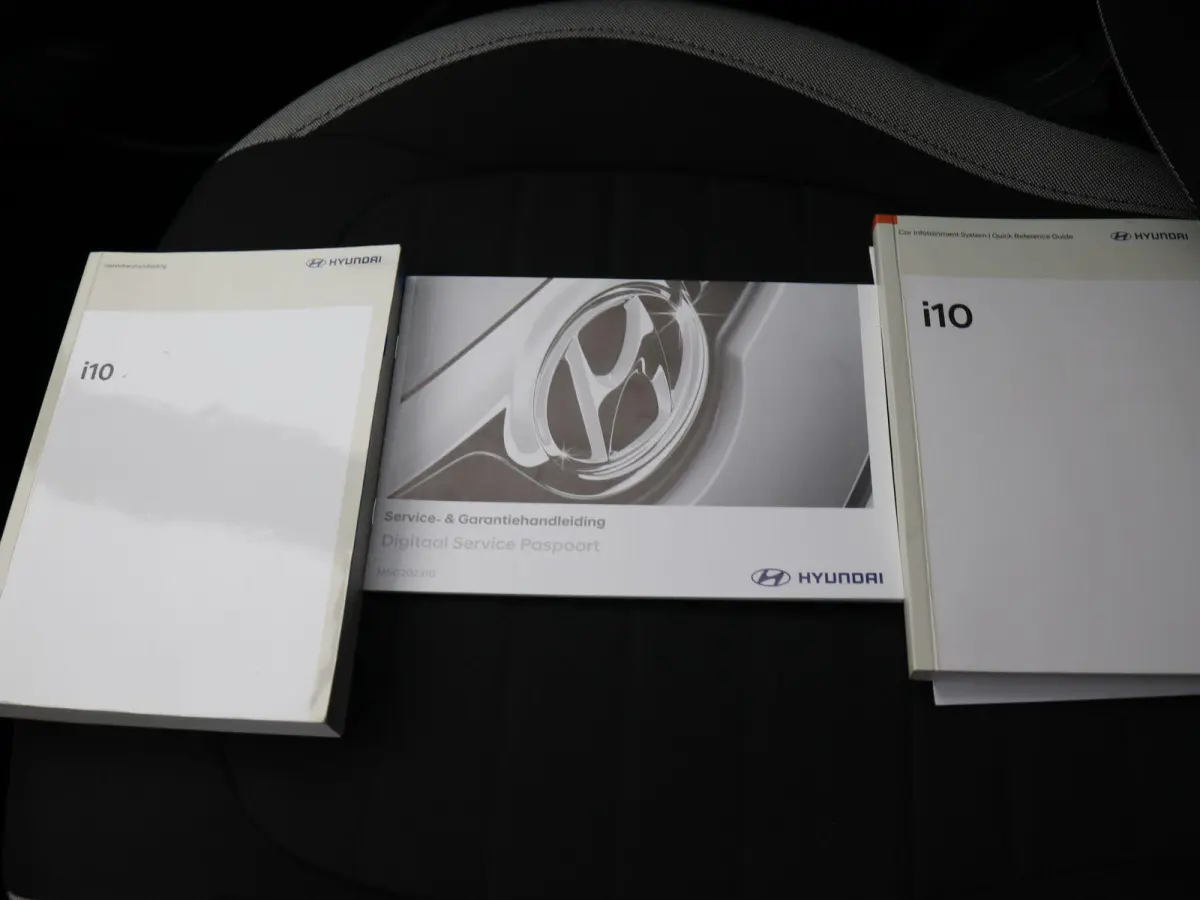 1.0 Comfort / Cruise / Airco / Apple Carplay & Android Auto / All Season Banden / 1ste Eigenaar / Dealeronderhouden / Fabrieksgarantie t/m 1-2029 / | Airco | Apple Carplay/Android Auto | Aut