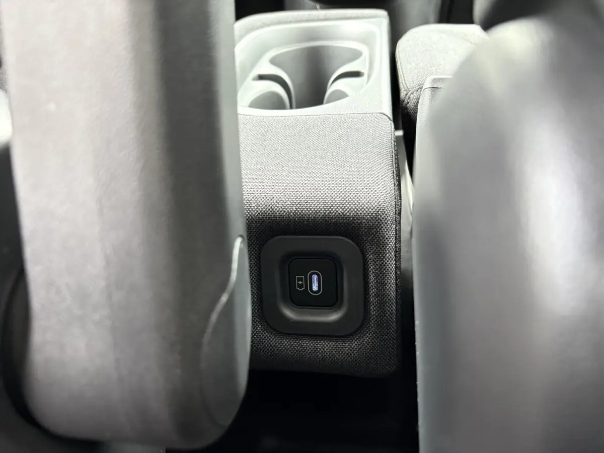 Evolve 49 kWh / Apple Carplay & Android Auto / Adaptieve Cruise control/ Airco Climate Control / Navigatie / 3-fase laden /