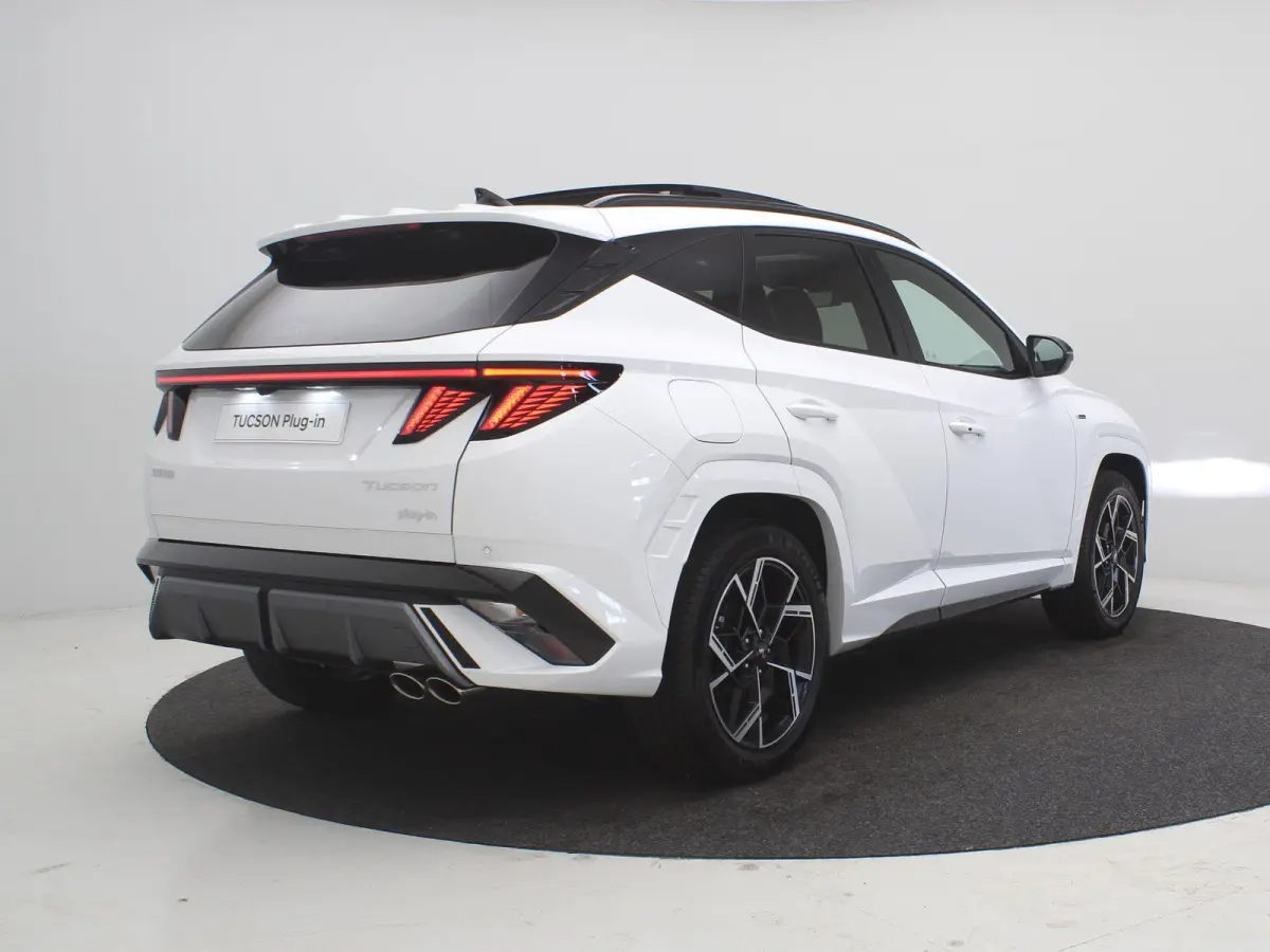 1.6 T-GDI PHEV N Line Business Sky / Prijs is rijklaar / GROOT Glazen schuif-kanteldak / Navigatie / Keyless Entry / Snel leverbaar / 5 Jaar fabrieksgarantie /